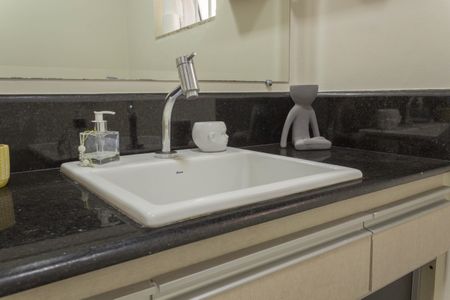 Casa à venda com 189m², 3 quartos e 2 vagas Casa à venda com 189m², 3 quartos e 2 vagasBanheiro da Área comum