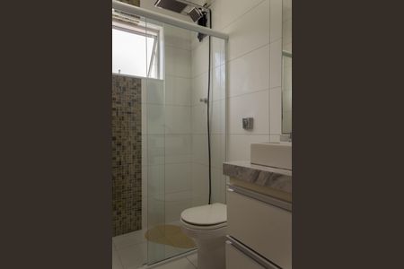 Casa à venda com 189m², 3 quartos e 2 vagas Casa à venda com 189m², 3 quartos e 2 vagasBanheiro Social