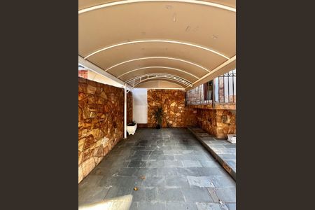 Casa à venda com 170m², 4 quartos e 2 vagasGaragem