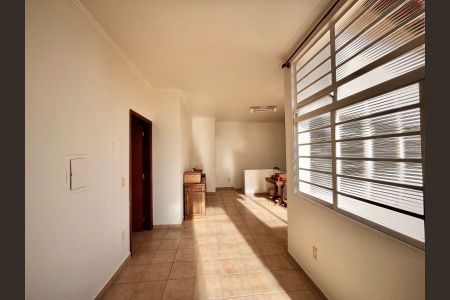Casa à venda com 170m², 4 quartos e 2 vagasCobertura