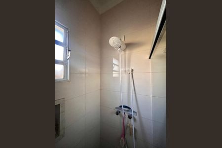 Casa à venda com 170m², 4 quartos e 2 vagasBanheiro da Suíte