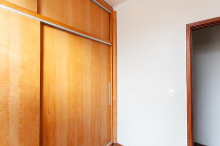 Casa à venda com 190m², 5 quartos e 2 vagas Casa à venda com 190m², 5 quartos e 2 vagasQuarto 3