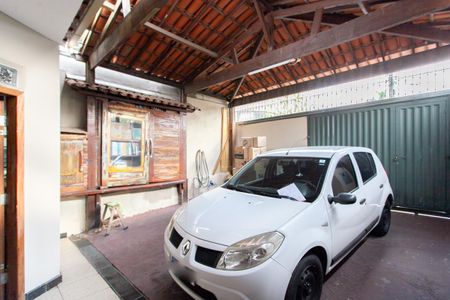 Casa à venda com 190m², 5 quartos e 2 vagas Casa à venda com 190m², 5 quartos e 2 vagasGaragem