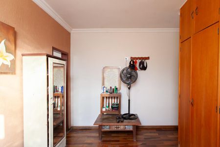 Casa à venda com 190m², 5 quartos e 2 vagas Casa à venda com 190m², 5 quartos e 2 vagasSuíte 2