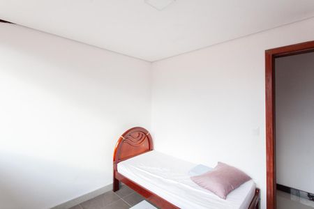 Casa à venda com 190m², 5 quartos e 2 vagas Casa à venda com 190m², 5 quartos e 2 vagasQuarto 2