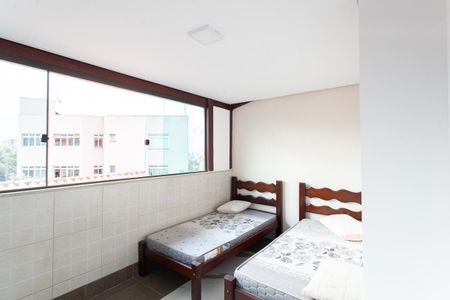 Casa à venda com 190m², 5 quartos e 2 vagas Casa à venda com 190m², 5 quartos e 2 vagasQuarto 1