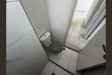 Apartamento para alugar com 42m², 2 quartos e sem vagaBanheiro