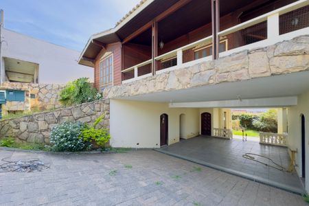 Casa para alugar com 250m², 3 quartos e 4 vagas Casa para alugar com 250m², 3 quartos e 4 vagasGaragem