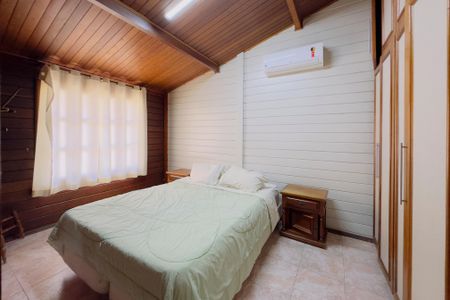 Casa para alugar com 250m², 3 quartos e 4 vagas Casa para alugar com 250m², 3 quartos e 4 vagasSuíte