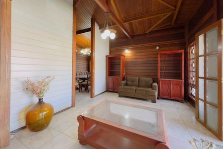 Sala de casa para alugar com 3 quartos, 250m² em Cidade Jardim, Jacareí