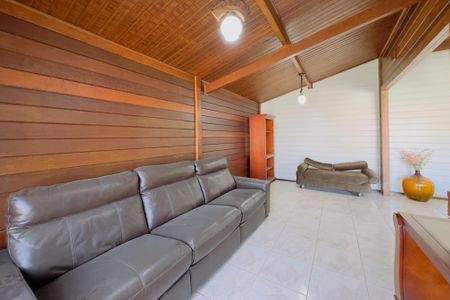 Sala de casa para alugar com 3 quartos, 250m² em Cidade Jardim, Jacareí