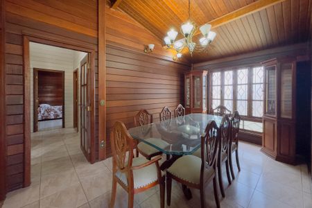 Sala de casa para alugar com 3 quartos, 250m² em Cidade Jardim, Jacareí