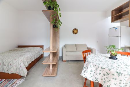 Studio de casa para alugar com 1 quarto, 35m² em Vila Pirajussara, São Paulo