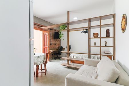 Studio de casa para alugar com 1 quarto, 35m² em Vila Pirajussara, São Paulo