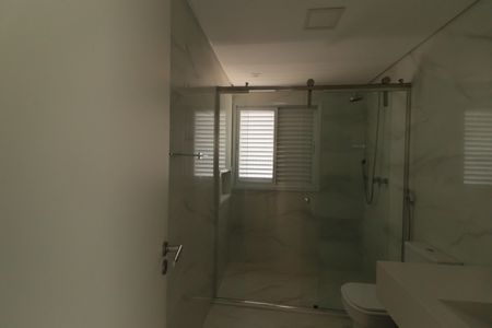 Apartamento para alugar com 238m², 4 quartos e 4 vagas Apartamento para alugar com 238m², 4 quartos e 4 vagasBanheiro Social