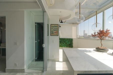 Apartamento para alugar com 238m², 4 quartos e 4 vagas Apartamento para alugar com 238m², 4 quartos e 4 vagasCozinha