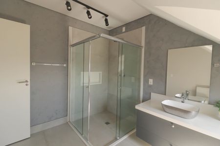 Apartamento para alugar com 238m², 4 quartos e 4 vagas Apartamento para alugar com 238m², 4 quartos e 4 vagasBanheiro da Suíte 2