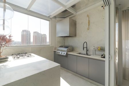 Apartamento para alugar com 238m², 4 quartos e 4 vagas Apartamento para alugar com 238m², 4 quartos e 4 vagasCozinha