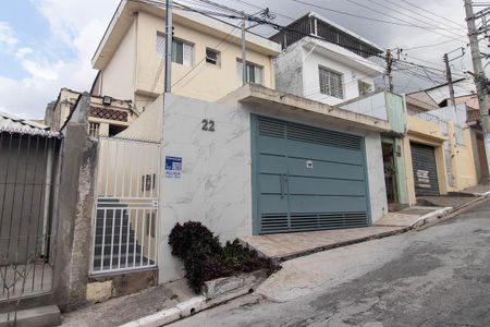 Casa para alugar com 75m², 2 quartos e 1 vaga Casa para alugar com 75m², 2 quartos e 1 vagaFachada