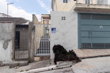 Casa para alugar com 75m², 2 quartos e 1 vaga Casa para alugar com 75m², 2 quartos e 1 vagaFachada