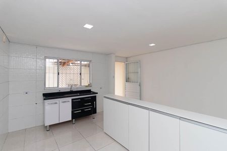 Sala/Cozinha de casa para alugar com 2 quartos, 75m² em Vila Medeiros, São Paulo