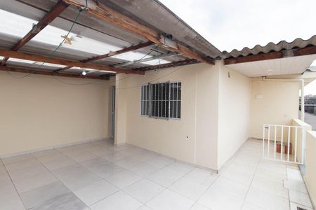Casa para alugar com 75m², 2 quartos e 1 vaga Casa para alugar com 75m², 2 quartos e 1 vagaQuintal e Área de serviço
