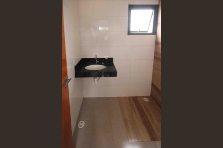 Apartamento para alugar com 34m², 2 quartos e sem vagaBanheiro