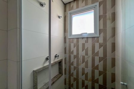 Apartamento à venda com 81m², 2 quartos e 1 vaga Apartamento à venda com 81m², 2 quartos e 1 vagaBanheiro Social