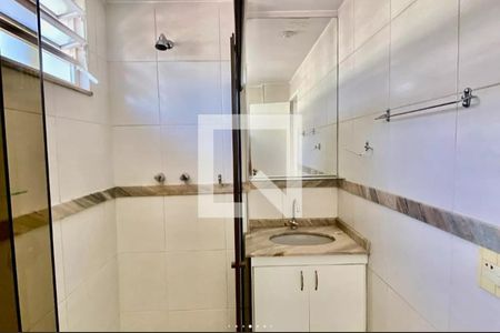 Apartamento à venda com 160m², 3 quartos e 2 vagas Apartamento à venda com 160m², 3 quartos e 2 vagasBanheiro
