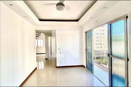 Apartamento à venda com 160m², 3 quartos e 2 vagas Apartamento à venda com 160m², 3 quartos e 2 vagasSala