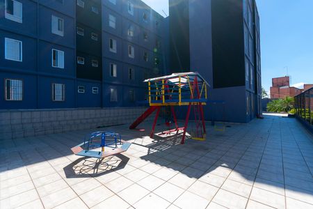 Apartamento à venda com 45m², 2 quartos e 1 vaga Apartamento à venda com 45m², 2 quartos e 1 vagaÁrea comum - Playground