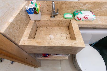 Apartamento à venda com 45m², 2 quartos e 1 vaga Apartamento à venda com 45m², 2 quartos e 1 vagaBanheiro