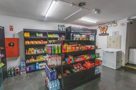 Apartamento para alugar com 31m², 1 quarto e 1 vagaMinimercado