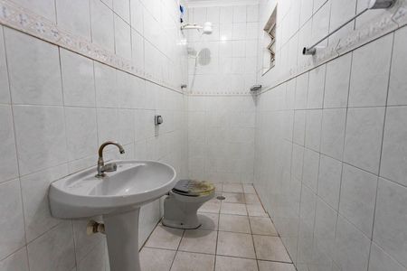 Casa para alugar com 50m², 1 quarto e sem vaga Casa para alugar com 50m², 1 quarto e sem vagaBanheiro
