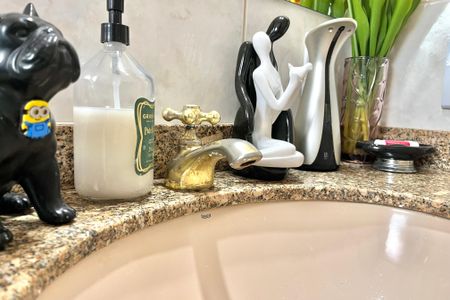 Apartamento à venda com 78m², 2 quartos e 1 vagaBanheiro Social