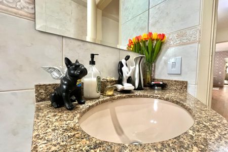 Apartamento à venda com 78m², 2 quartos e 1 vagaBanheiro Social