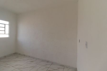 Casa à venda com 60m², 3 quartos e 1 vaga Casa à venda com 60m², 3 quartos e 1 vagaSala