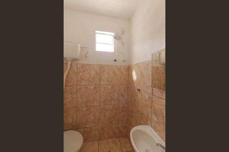 Casa à venda com 60m², 3 quartos e 1 vaga Casa à venda com 60m², 3 quartos e 1 vagaBanheiro de Serviço