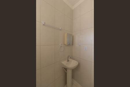 Casa à venda com 60m², 3 quartos e 1 vaga Casa à venda com 60m², 3 quartos e 1 vagaBanheiro Social