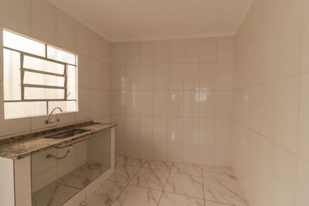 Casa à venda com 60m², 3 quartos e 1 vaga Casa à venda com 60m², 3 quartos e 1 vagaCozinha