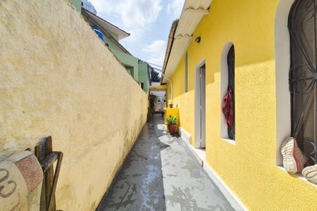 Casa à venda com 303m², 2 quartos e 1 vagaQuintal