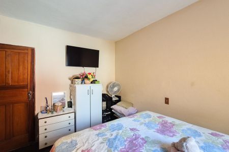 Casa à venda com 303m², 2 quartos e 1 vagaQuarto