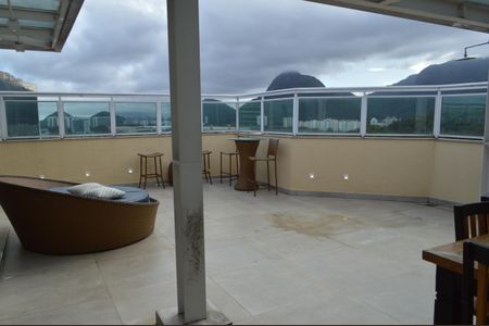 Apartamento à venda com 200m², 3 quartos e 2 vagasTerraço