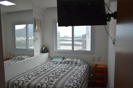 Apartamento à venda com 200m², 3 quartos e 2 vagasQuarto 2