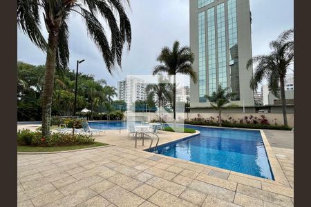 Apartamento à venda com 200m², 3 quartos e 2 vagasÁrea comum - Piscina