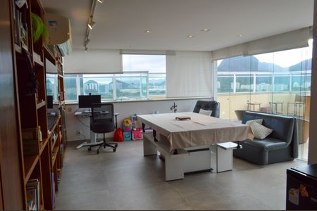 Apartamento à venda com 200m², 3 quartos e 2 vagasSala 2