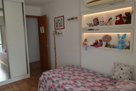 Apartamento à venda com 200m², 3 quartos e 2 vagasQuarto 1