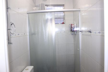 Casa à venda com 180m², 4 quartos e 4 vagasBanheiro social