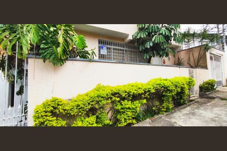 Casa à venda com 154m², 3 quartos e 2 vagasFachada - Plaquinha