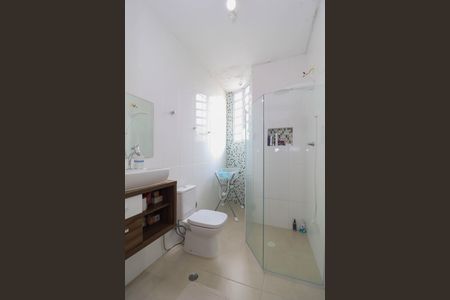 Casa à venda com 154m², 3 quartos e 2 vagasBanheiro